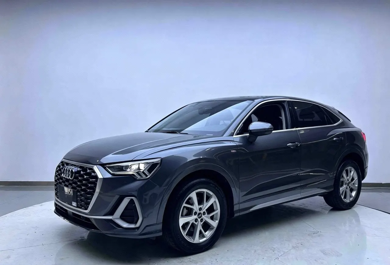 Audi 2020 Q3 Sportback 1.4TFSI 35TFSI aggressive automatic gear - View 1