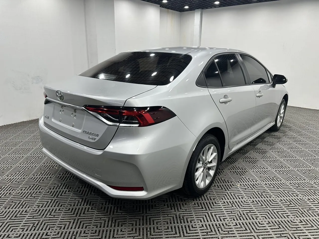 Toyota 2021 corolla 1.2T stepless elite PLUS version of automatic gear 9
