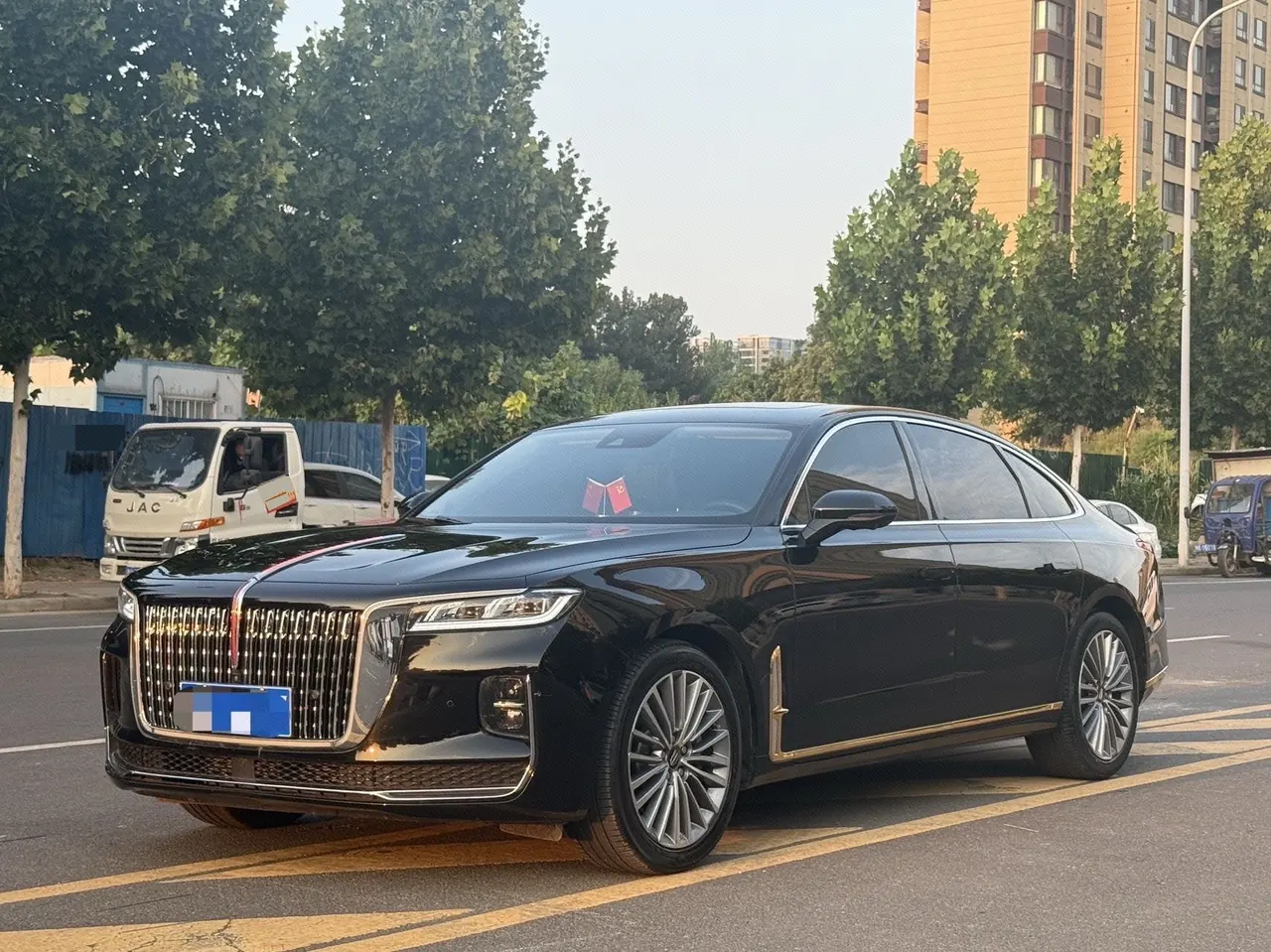 HongQi 2020 H9 48V 2.0T Zhilian Flag Edition Automatic Gear - View 1