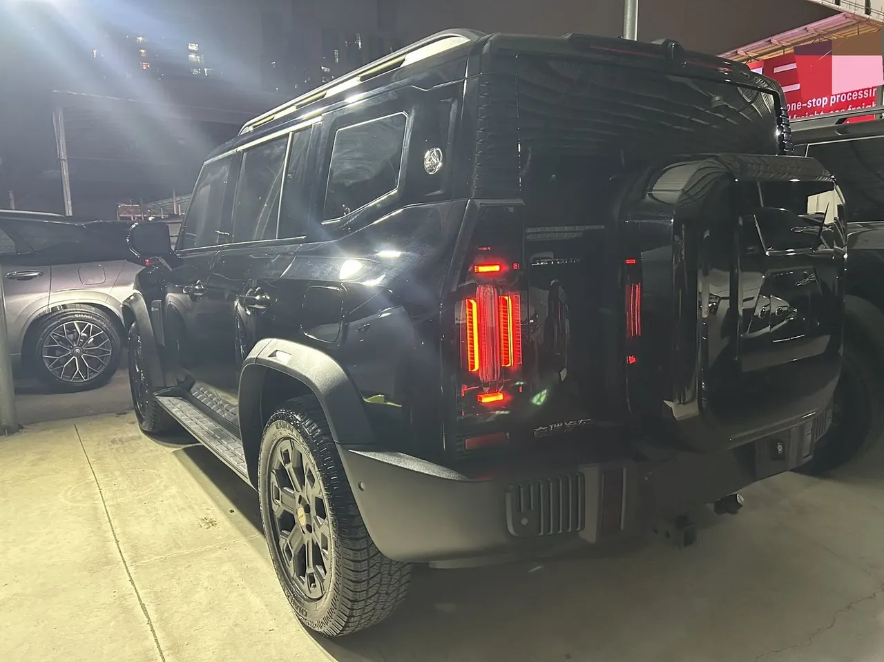 Jetour 2025 Traveler 2.0T Four-wheel Drive 200000 Commemorative Edition Automatic Gear 2