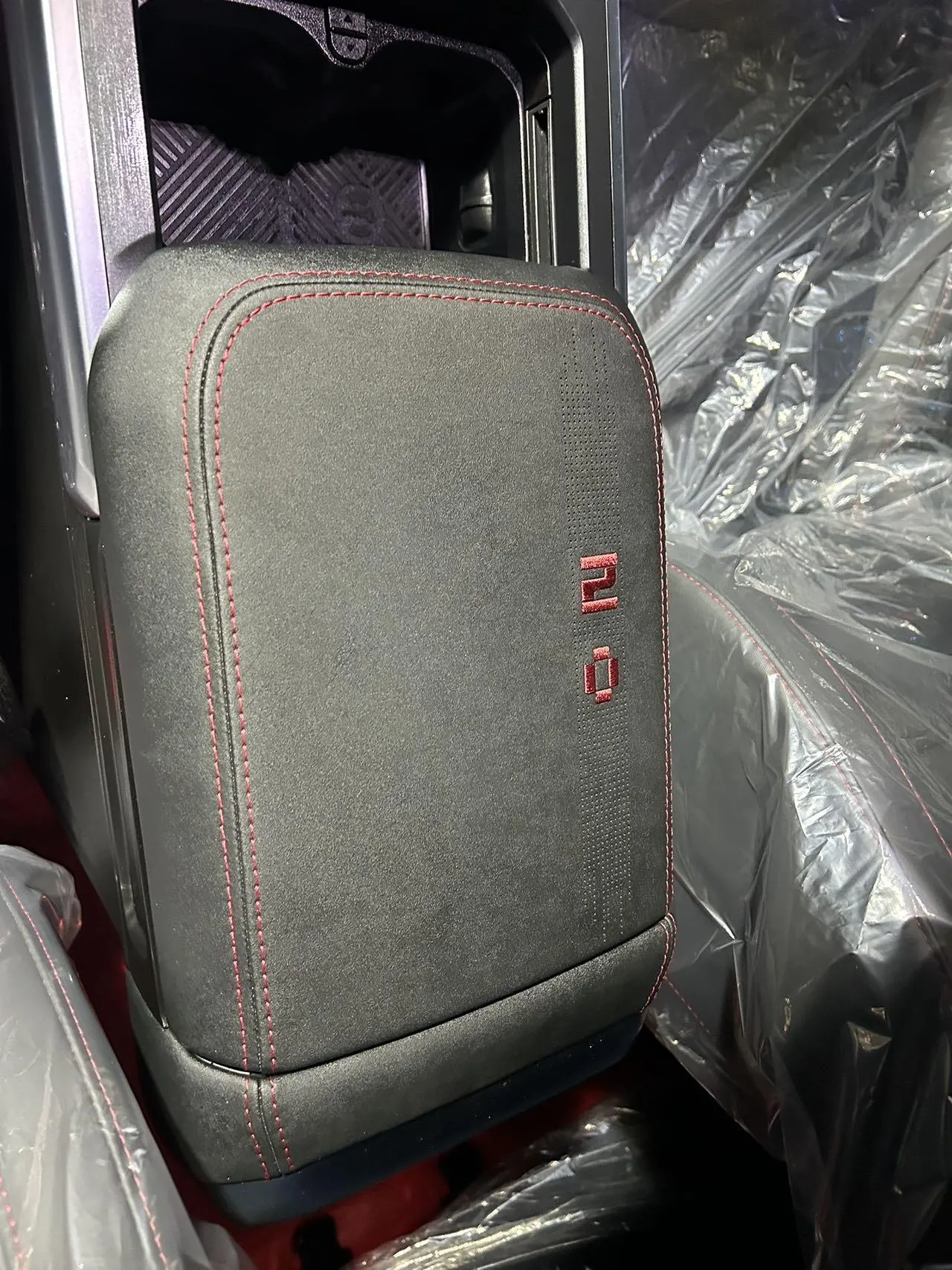 Jetour 2025 Traveler 2.0T Four-wheel Drive 200000 Commemorative Edition Automatic Gear 5