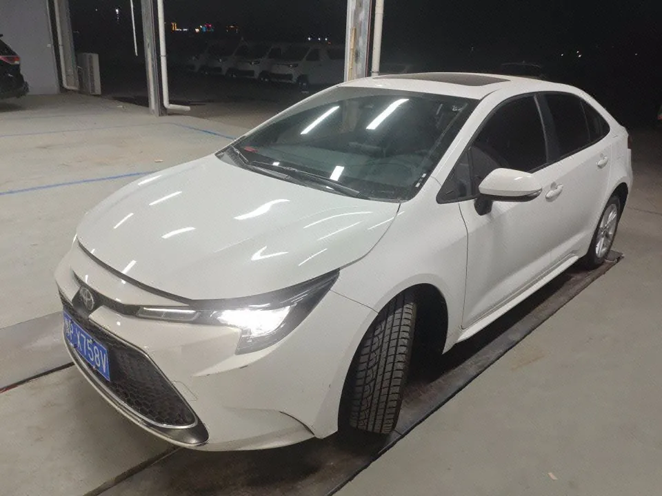 Open image lightbox: Toyota 2022 Lei Ling 1.2T Stepless 185T Deluxe Automatic Gear