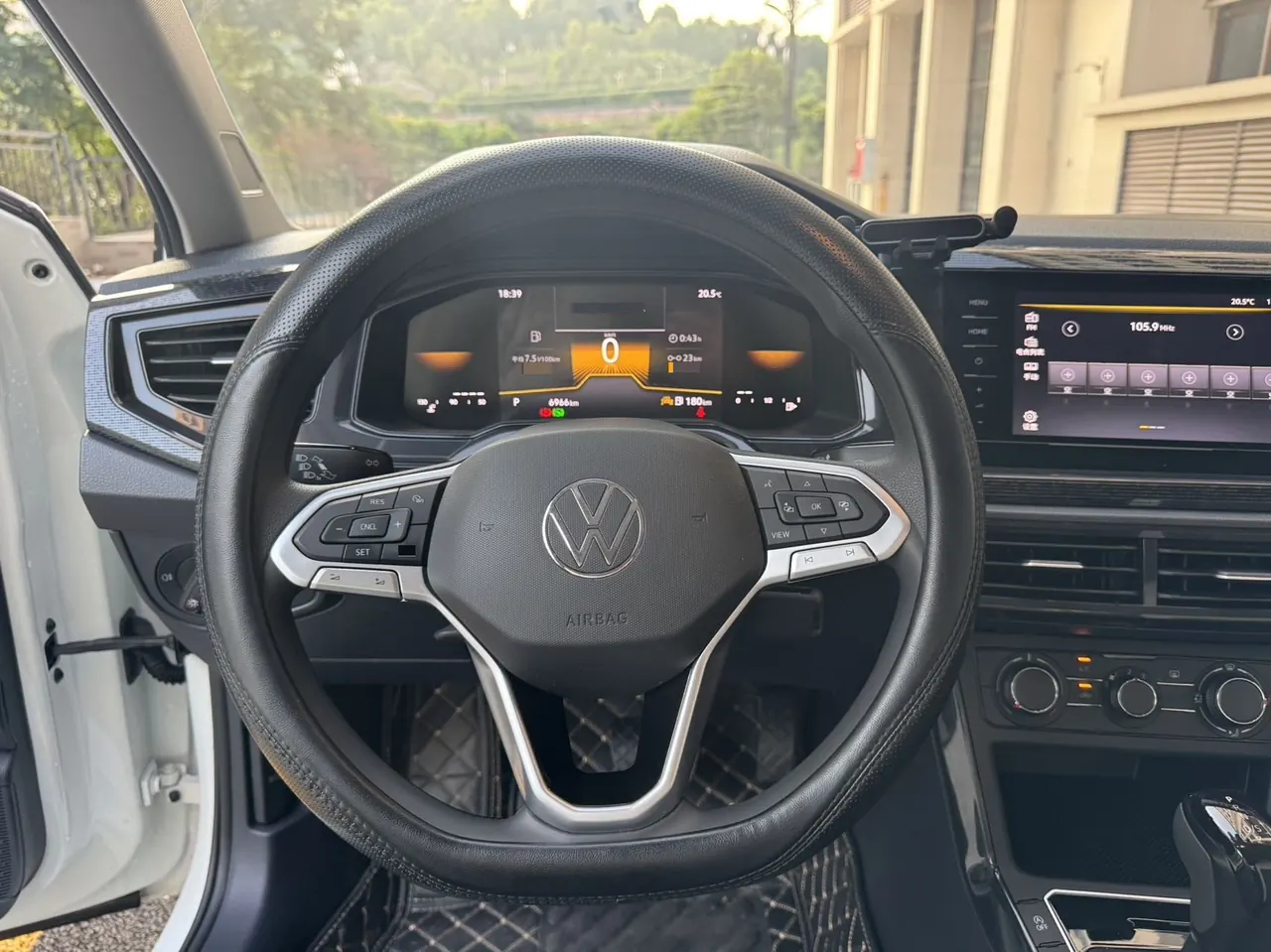 Volkswagen 2025 Lavida New Trend 1.5 Outstanding New Edition Automatic Transmission 8