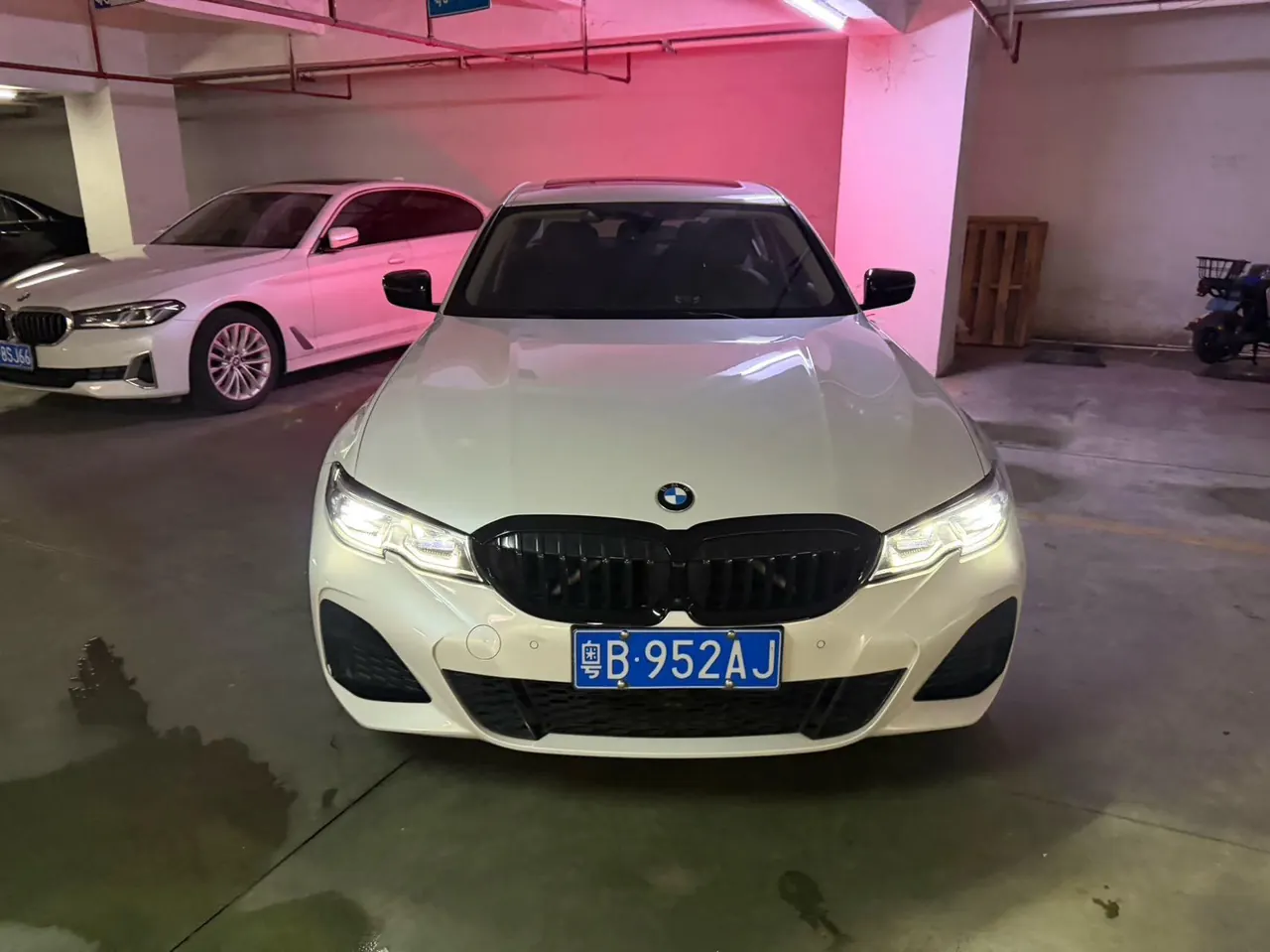 BMW 3 Series 2020 325Li 2.0T M Sports Obsidian Night Kit (Changed) Automatic Gear 2