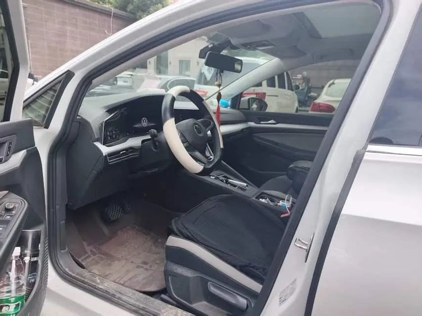 Volkswagen 2021 Golf 8 PRO 1.4TSI 280TSI Automatic 2