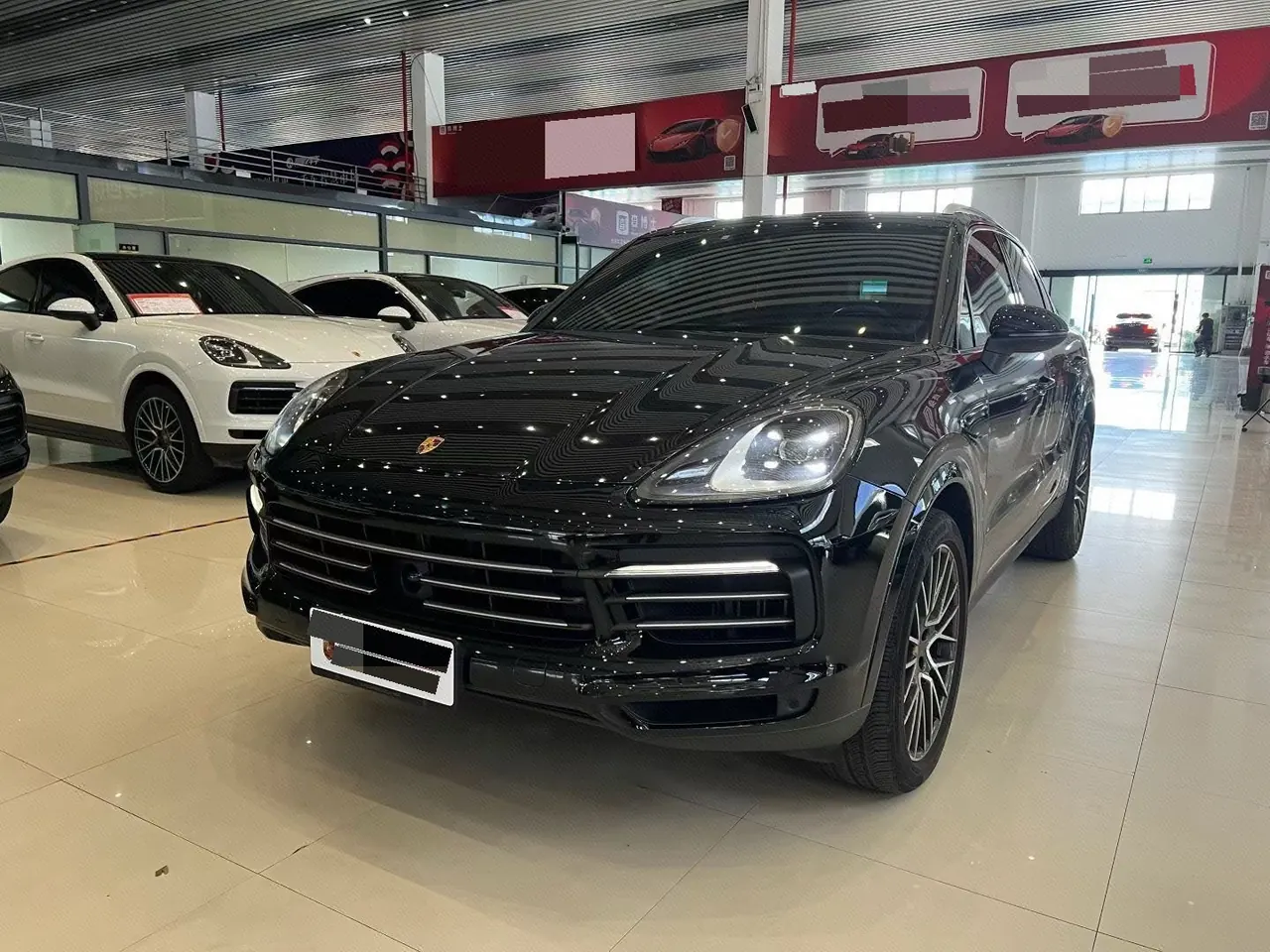 Porsche Cayenne (Imported) 2022 Cayenne 3.0T Platinum Edition Automatic Gear - View 1
