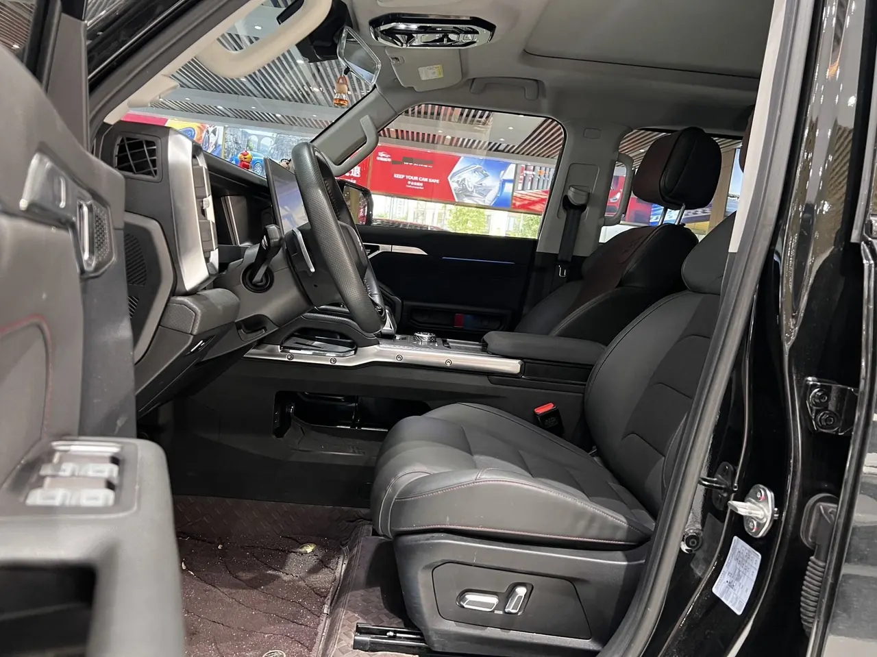 Jetour 2023 Traveler 2.0T Four-Wheel-Drive Cross-Country PRO Automatic 3