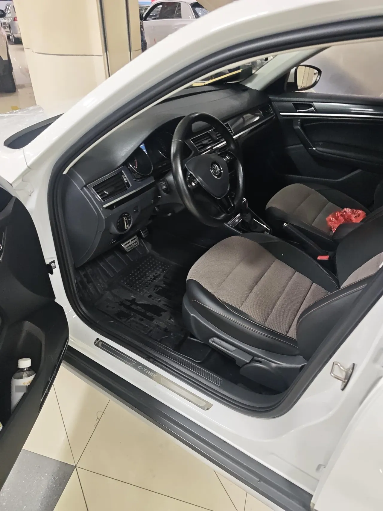 Volkswagen 2020 C- TREK (Wei Ling) 1.5 Comfortable Automatic Transmission 2