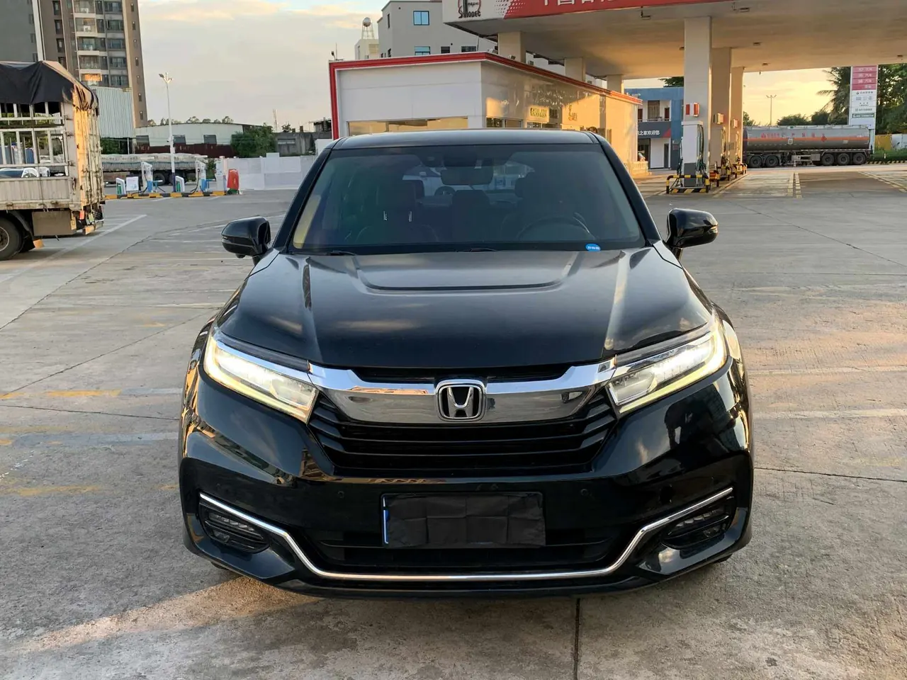 Honda 2020 Crown Road 2.0T 370TURBO Two-Drive Deluxe Automatic Gear 2