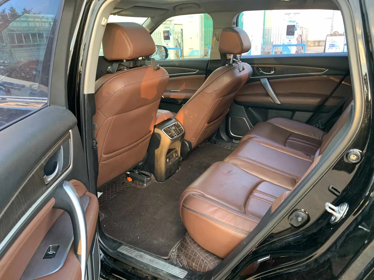 Honda 2020 Crown Road 2.0T 370TURBO Two-Drive Deluxe Automatic Gear 5