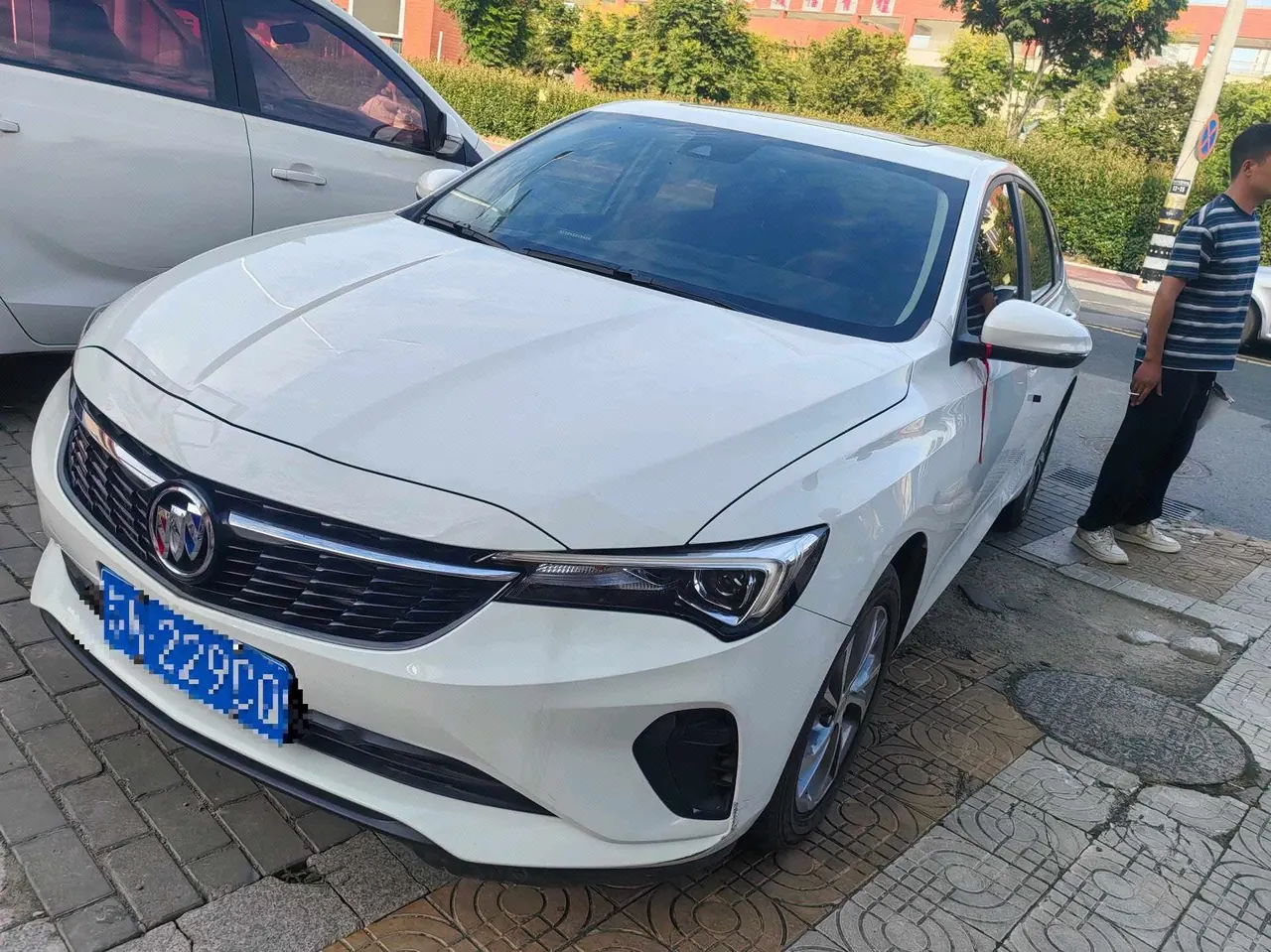 Buick 2023 Weilang Pro 1.5T Stepless Music Edition Automatic Gear - View 1