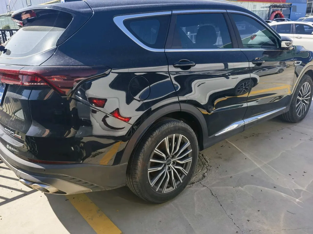 Jetour 2023 X70 PLUS 1.5T Brave PLUS5 Automatic Gear 3