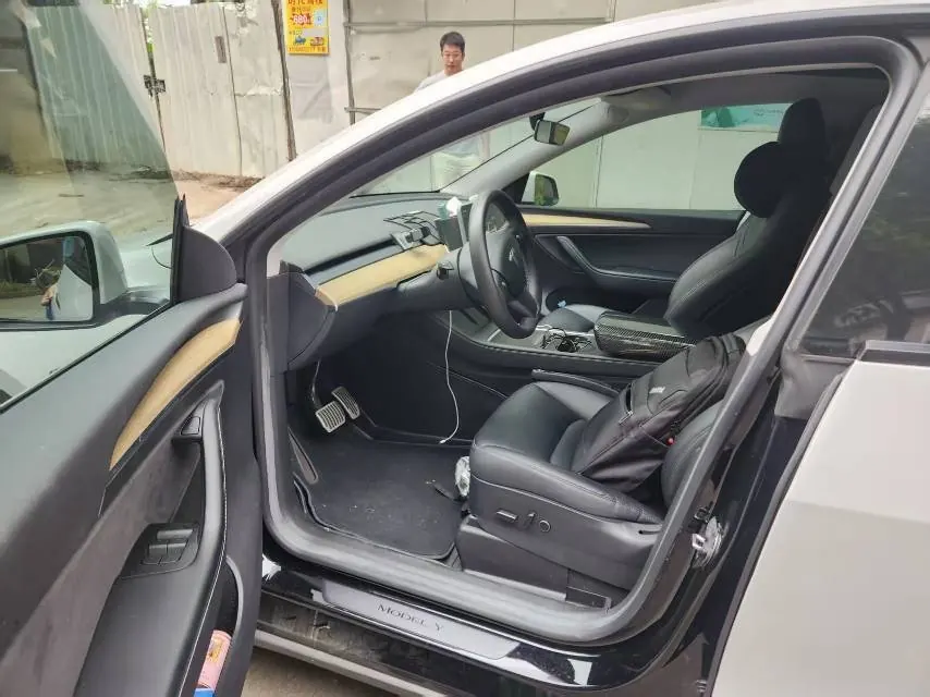 Tesla 2022 Model Y long endurance all-wheel drive version (modified) automatic gear 3