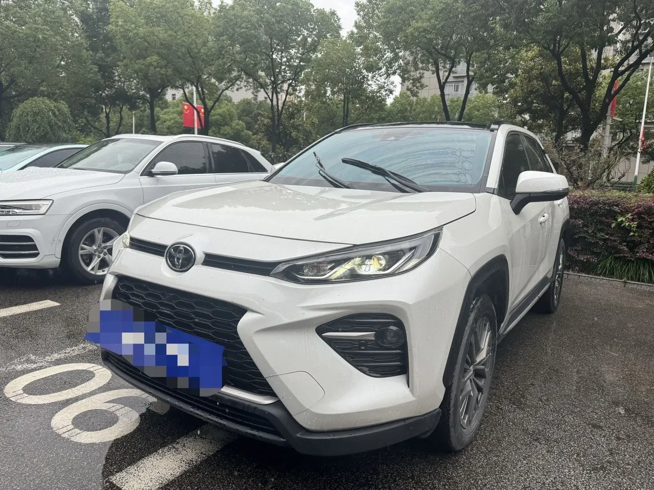 Open image lightbox: Toyota 2020 Wilanda 2.0 Stepless Two-Drive Technology Edition Automatic Gear