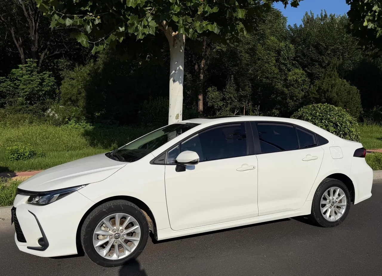 Toyota 2021 corolla 1.2T stepless elite PLUS version of automatic gear 2