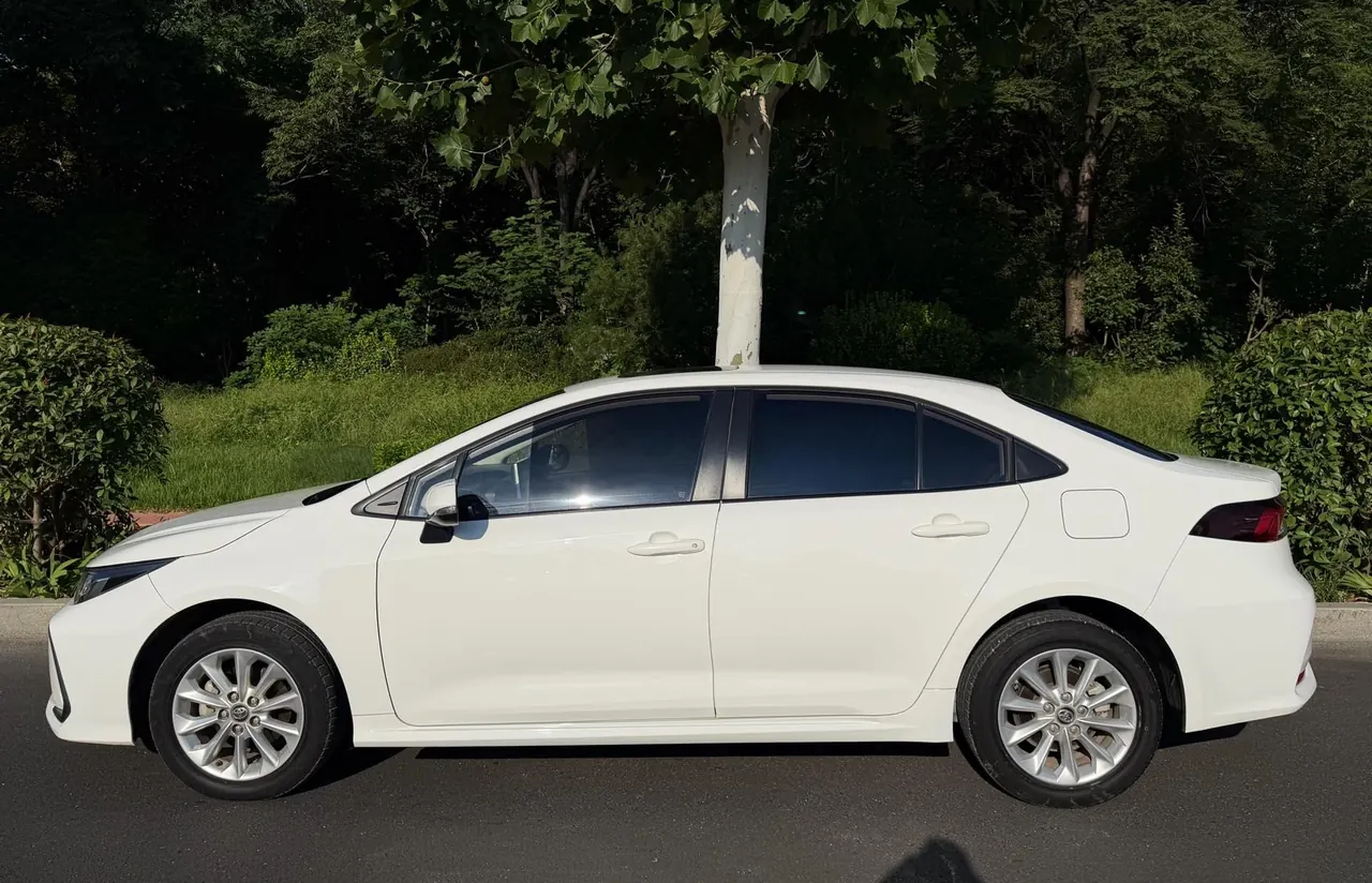 Toyota 2021 corolla 1.2T stepless elite PLUS version of automatic gear 3