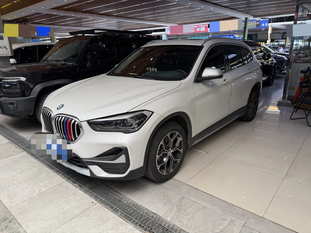 Open image lightbox: BMW 2022 X1 sDrive20Li 1.5T exclusive automatic gear