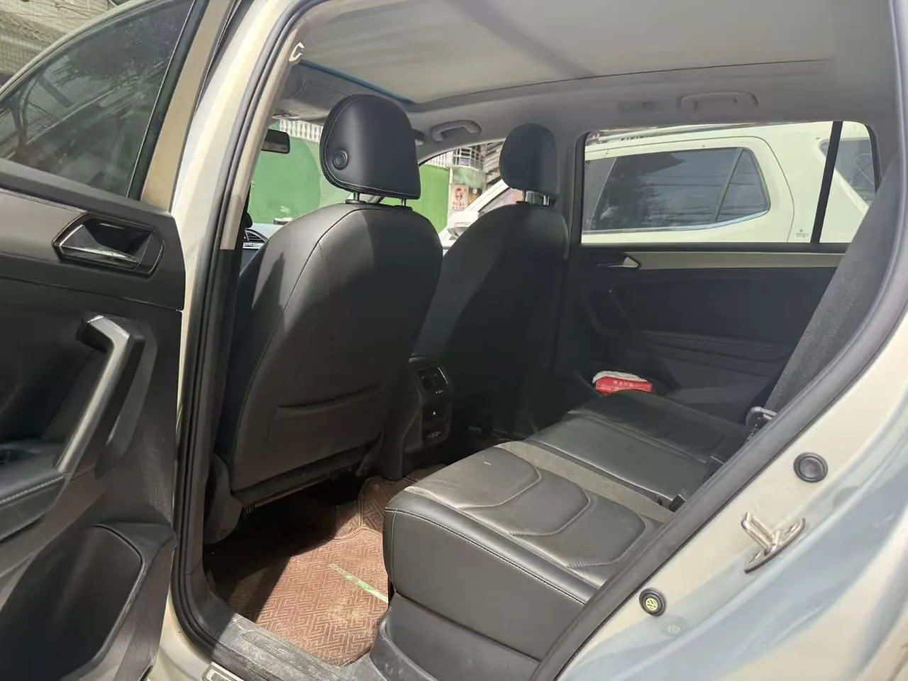 Volkswagen 2020 Tiguan L 2.0TSI 330TSI Two-Drive Panoramic Comfort Edition Automatic Gear 5
