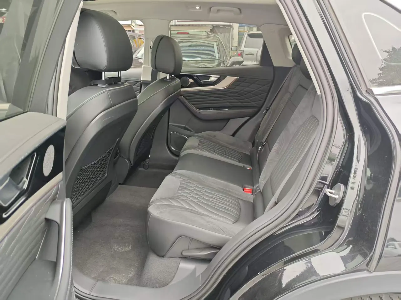 HongQi 2022 HS5 2.0T Zhilian Flag Edition Automatic Gear 9