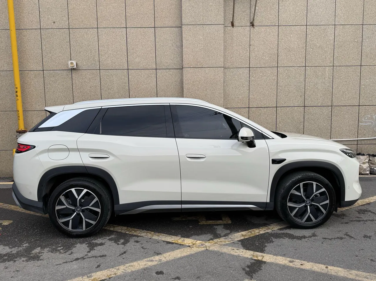 BYD 2026 Song L DM-i 1.5 Stepless 200KM Excellent Automatic Transmission 6