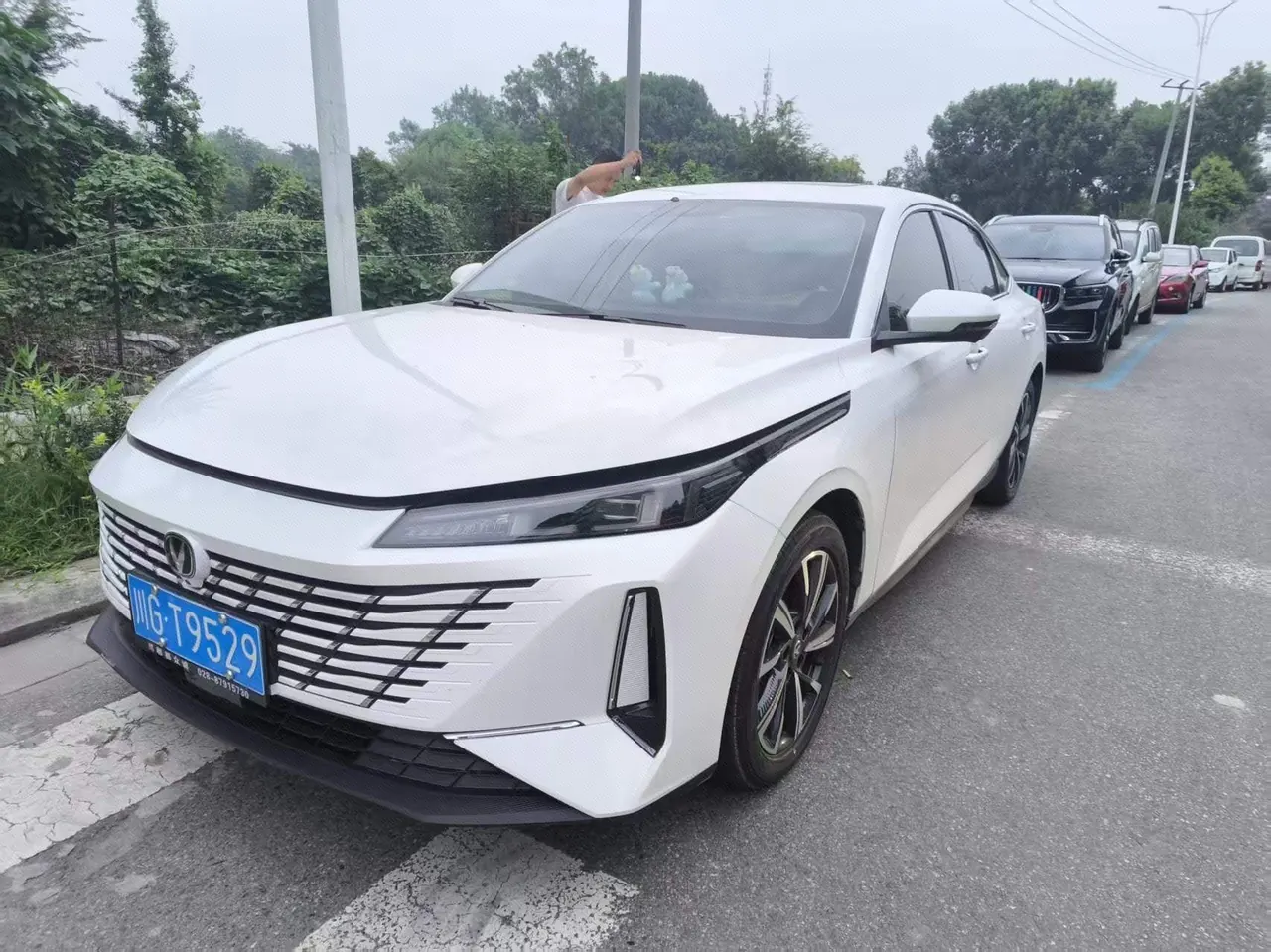 ChangAn 2025 Yidong 1.5T Blue Whale 500Bar Honorable Automatic Gear - View 1