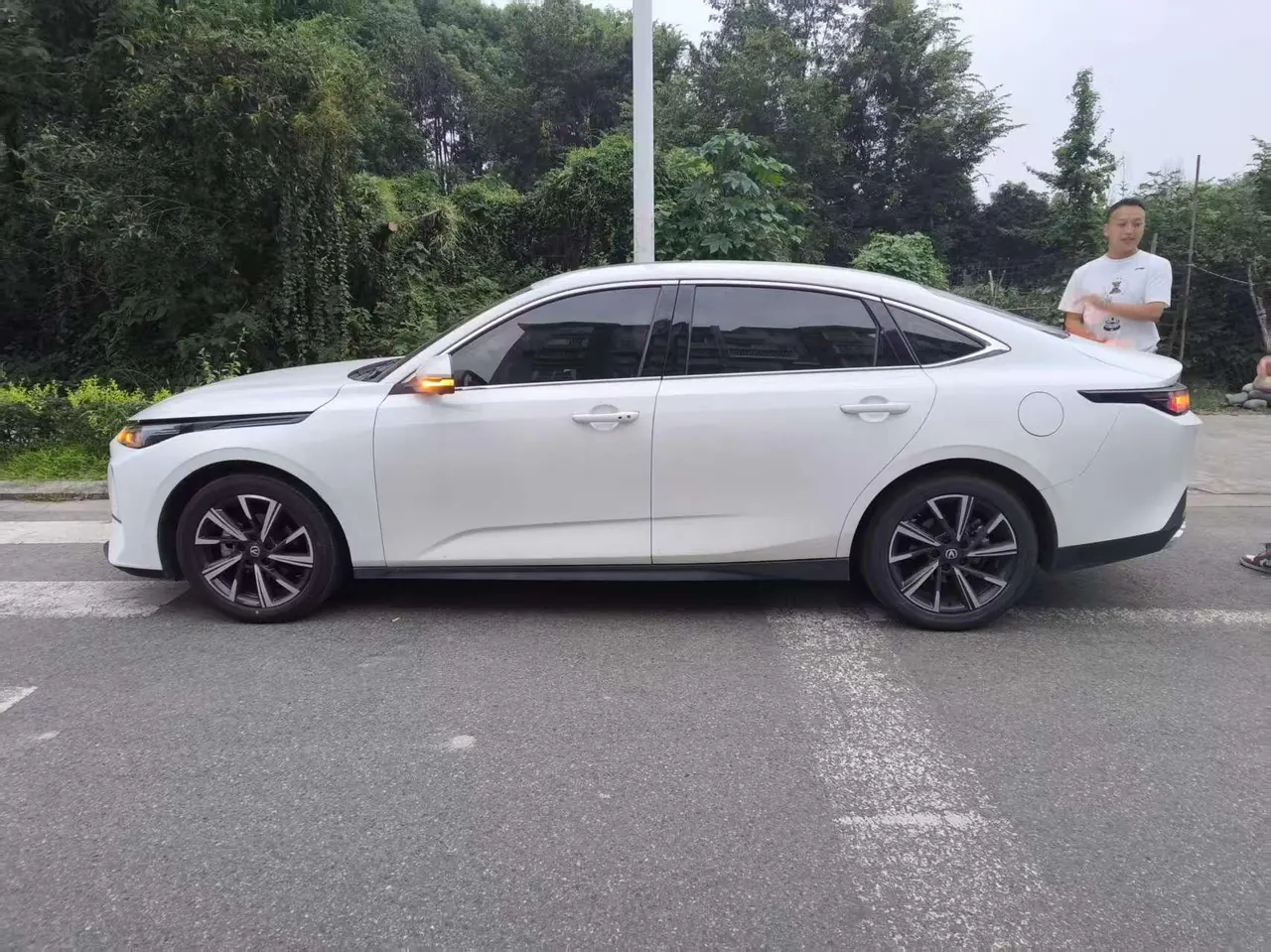 ChangAn 2025 Yidong 1.5T Blue Whale 500Bar Honorable Automatic Gear 6