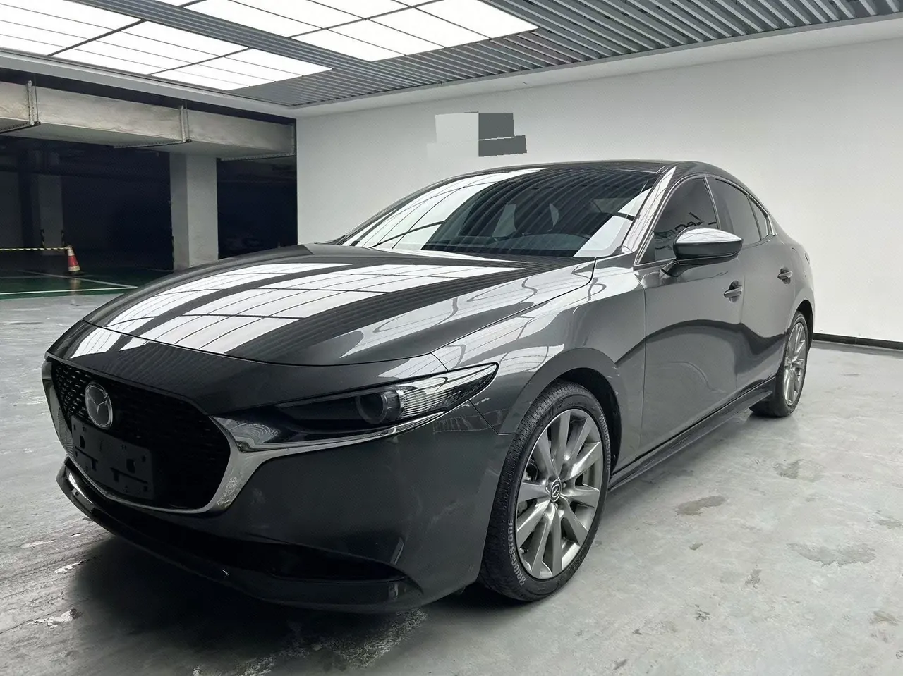 打开图片灯箱:Mazda 3 Oncorsela 2022 Mazda 3 Oncorsela-sedan 2.0 quality obsidian version automatic transmission