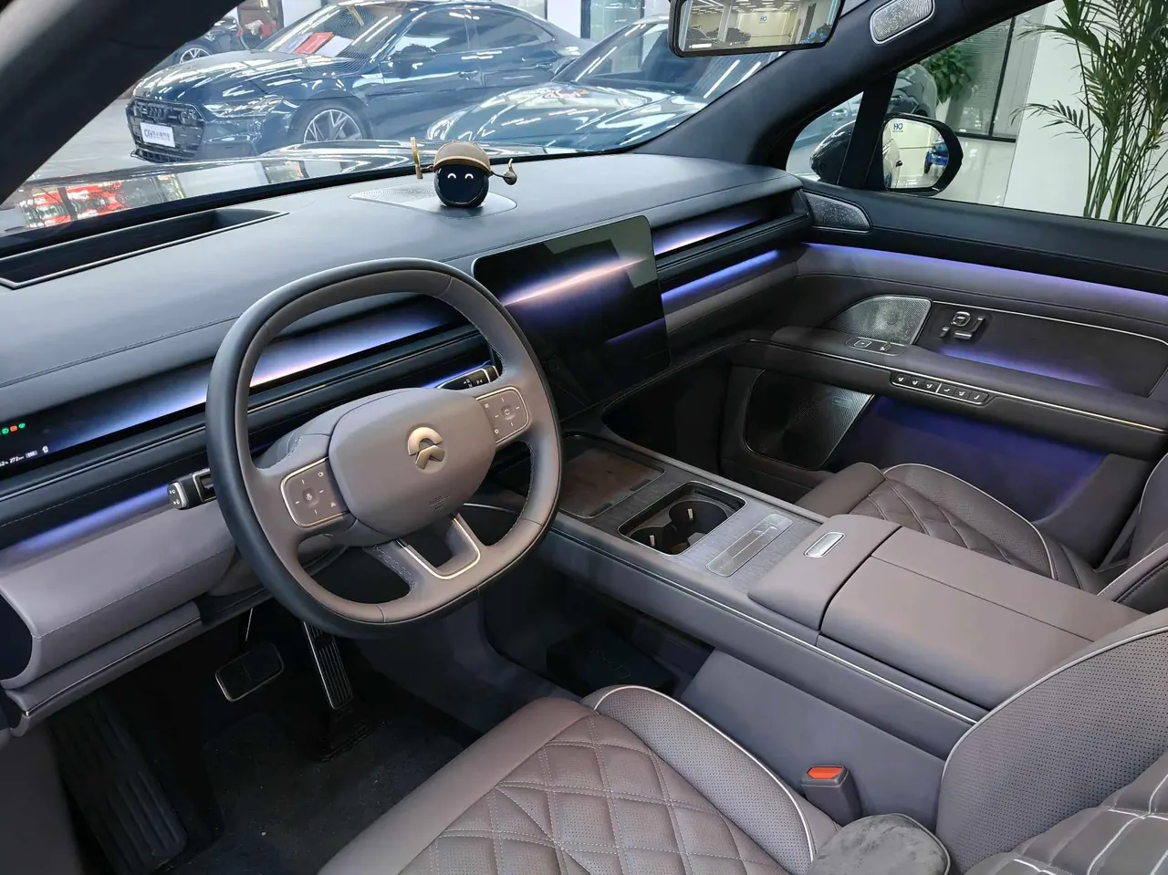NIO 2026 ES8 6-seat executive deluxe automatic gear 2