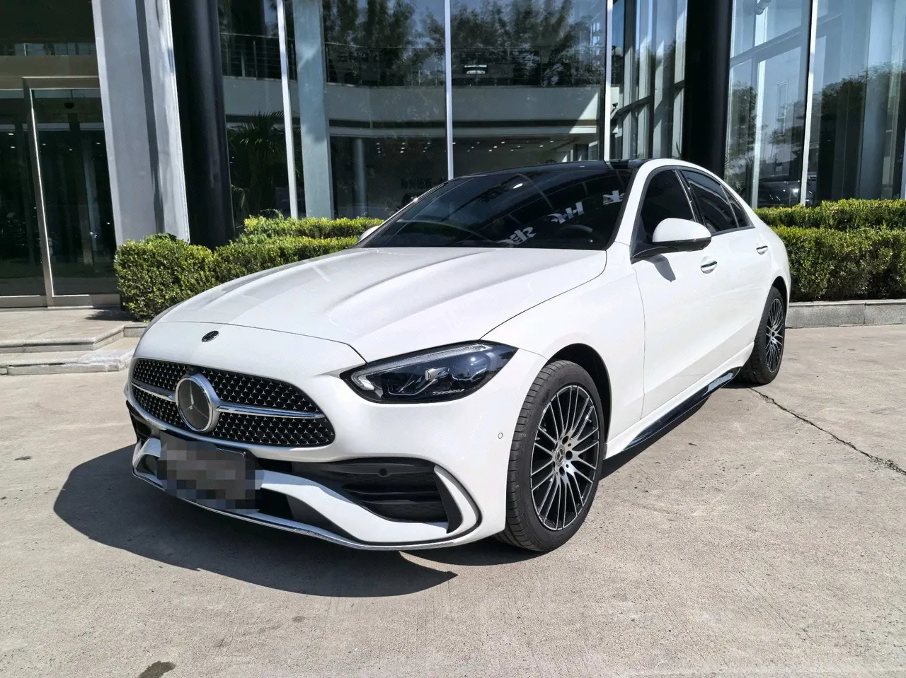 打开图片灯箱:Mercedes Benz Class C 2026 C 260 L 48V 2.0T Sports Edition Automatic Gear