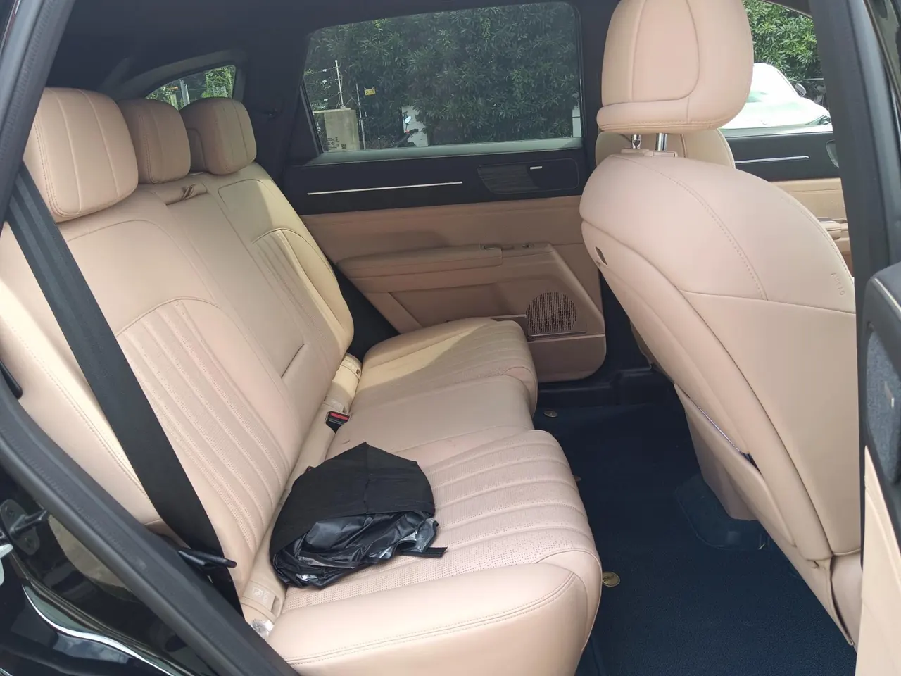 Jetour 2025 X70L 1.5TD luxury 5 automatic gear 8