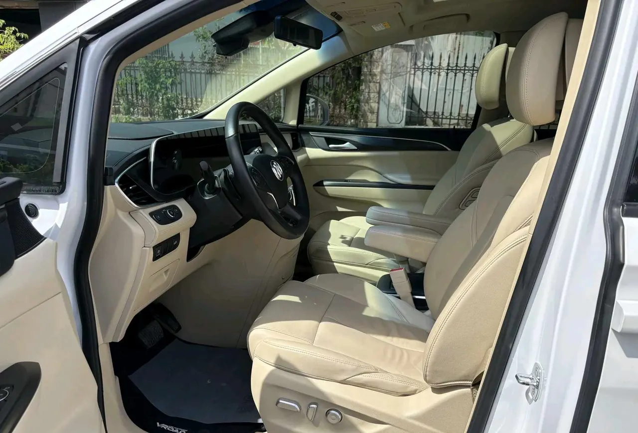 Buick 2023 GL8 ES Lu Zun 48V 2.0T 653T Exclusive Automatic Gear 3