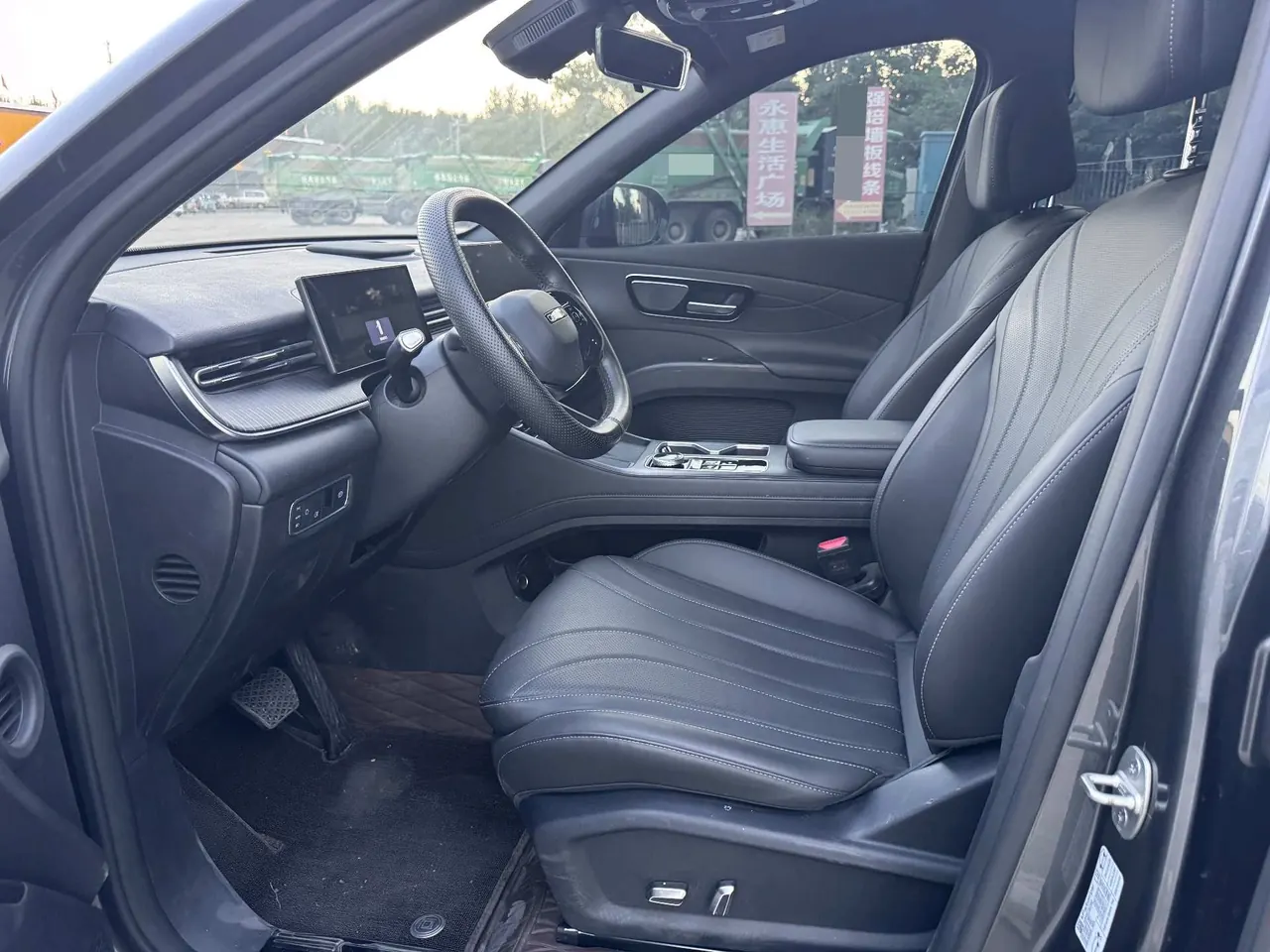 Chery 2026 Ruihu 8 1.6T Tiger Kunpeng Deluxe Automatic Gear 4