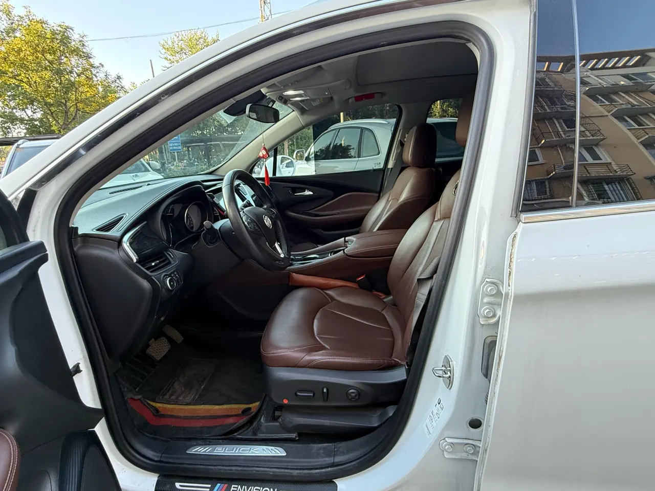 Buick 2020 Angkewei 1.5T 20T Two-Drive Luxury Automatic Gear 12