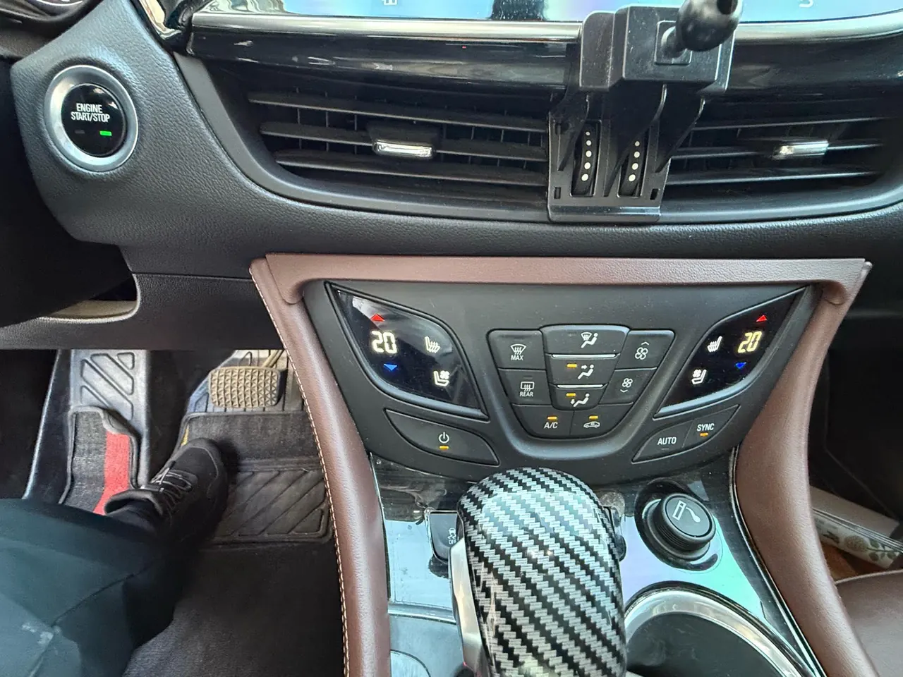 Buick 2020 Angkewei 1.5T 20T Two-Drive Luxury Automatic Gear 17