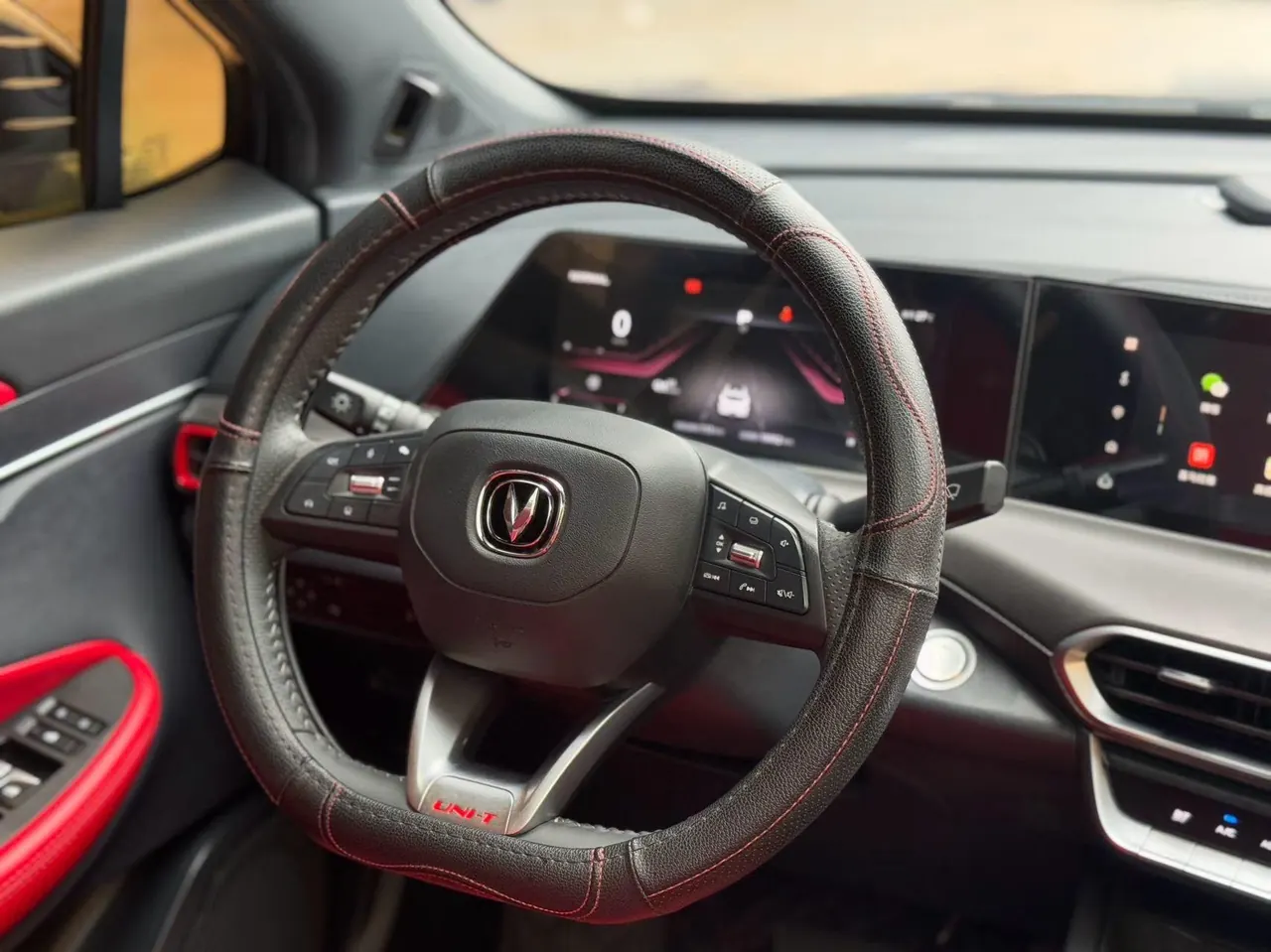 ChangAn 2020 UNI-T 1.5T honorable automatic gear 7
