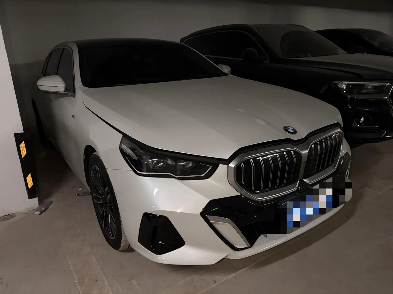BMW 5 Series 2024 model 530Li 48V 2.0T Leading Edition M Sport Package Automatic 2