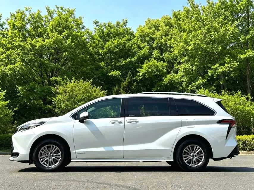 Toyota 2021 Sana 2.5 Stepless Comfort Edition Automatic Gear 2