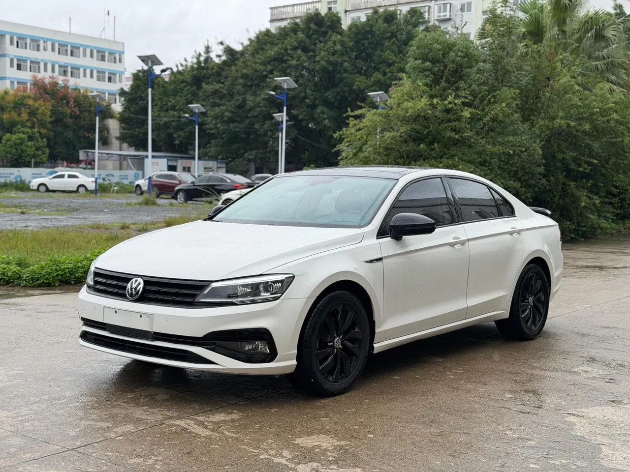 打开图片灯箱:Volkswagen 2021 Lingdu 1.4TSI 280TSI Deluxe Phantom Edition Automatic Gear