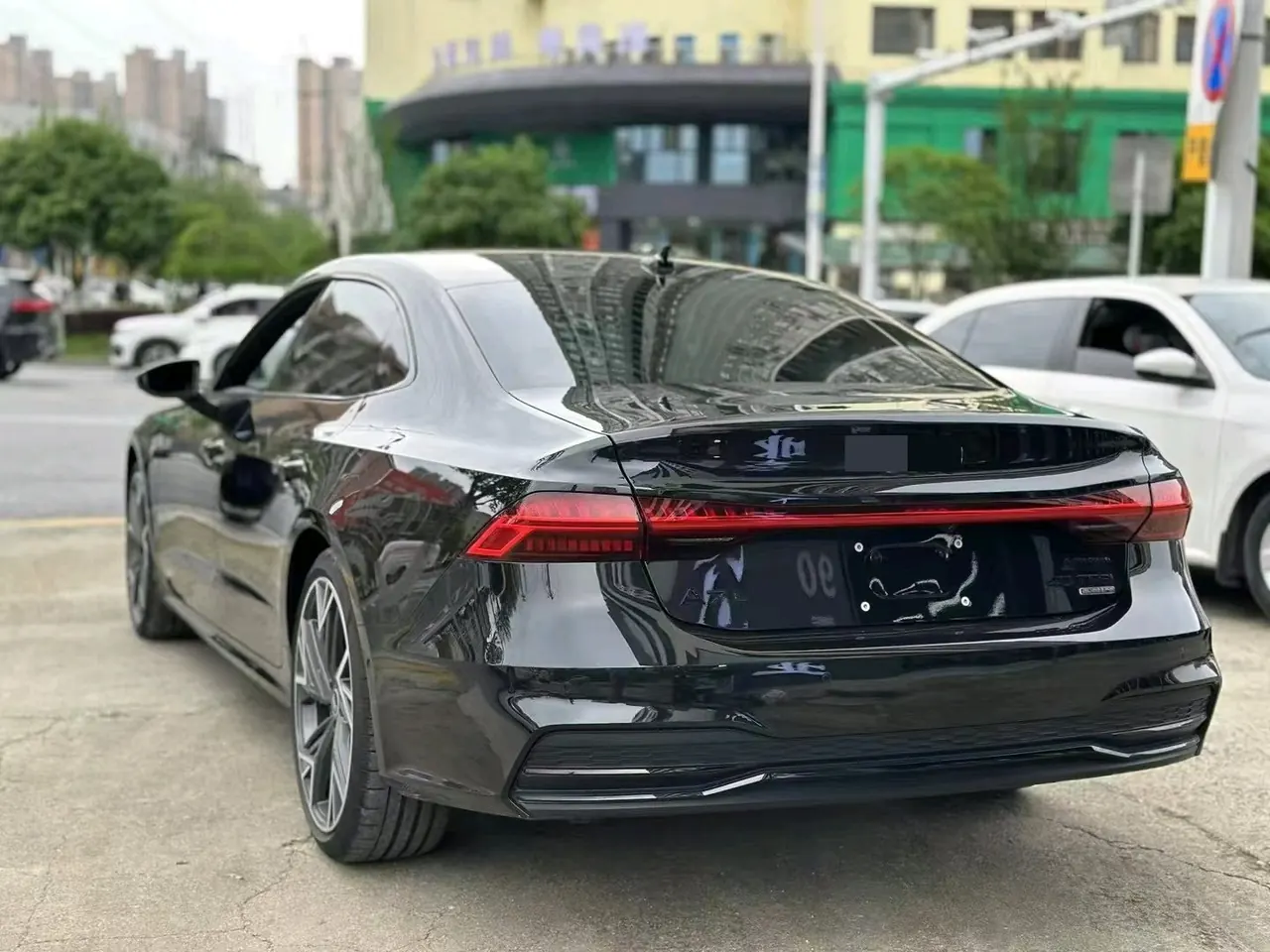 Audi 2024 A7L 2.0TFSI 45TFSI Quattro Black Samurai Edition Automatic Gear 4
