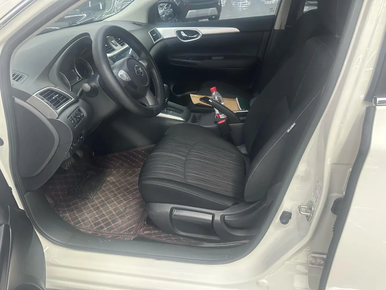 Nissan 2024 Sylphy Classic 1.6 Stepless XE Comfort Edition Automatic Gear 4