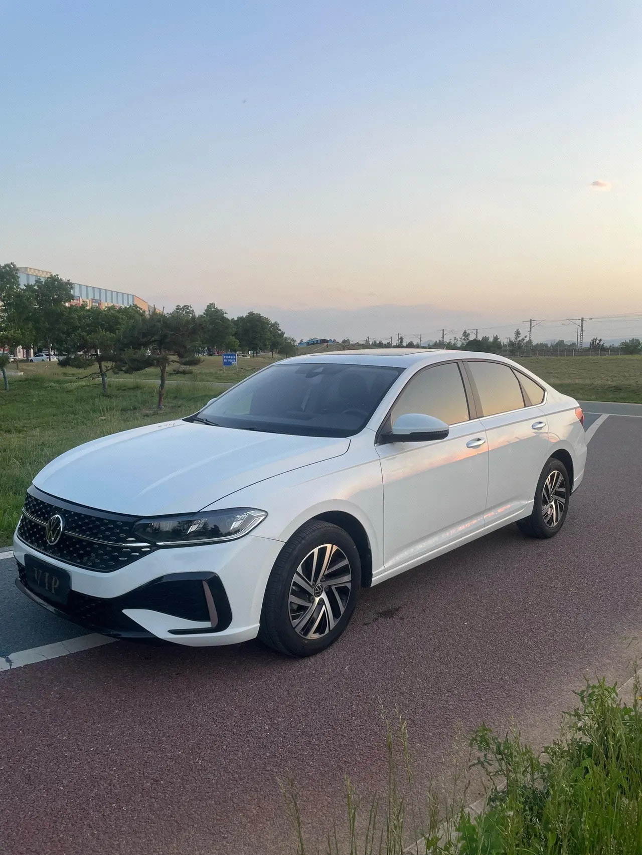 Open image lightbox: Volkswagen 2024 LaVida 1.5 Star 5 Million Edition Automatic Gear