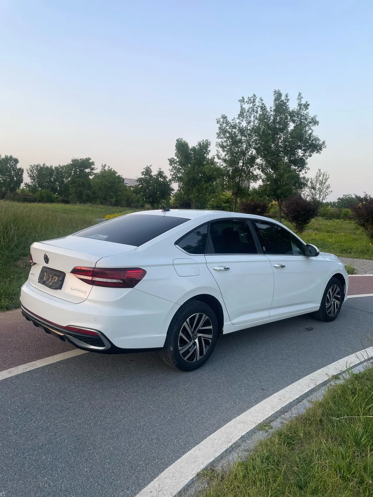 Volkswagen 2024 LaVida 1.5 Star 5 Million Edition Automatic Gear 4
