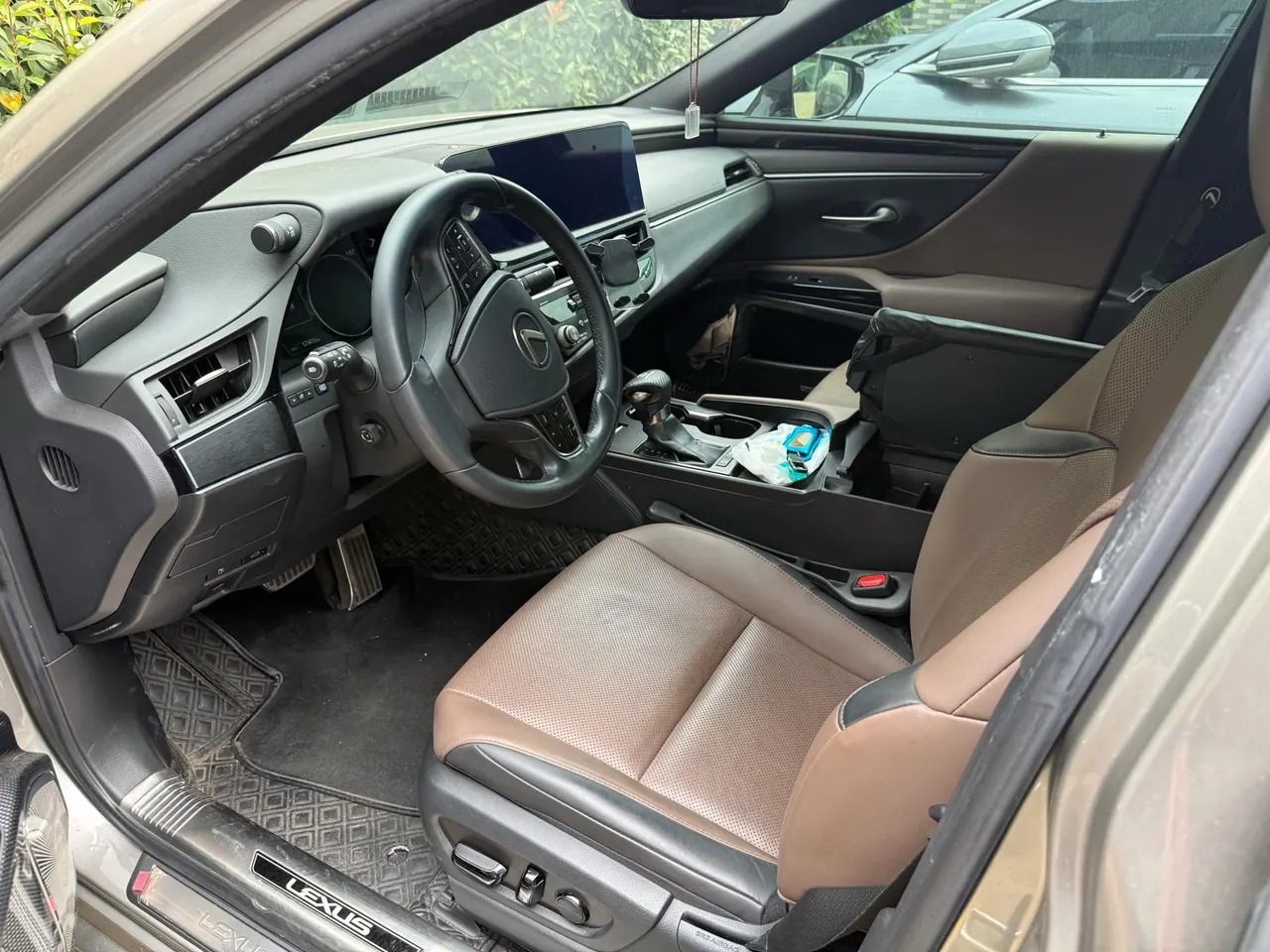 Lexus ES (Imported) 2023 ES200 2.0 Stepless Premium Edition Automatic Gear 3