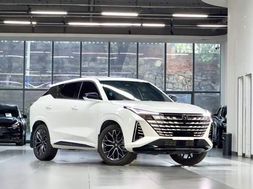 ChangAn 2025 UNI-Z 1.5T 500Bar PRO automatic gear 3