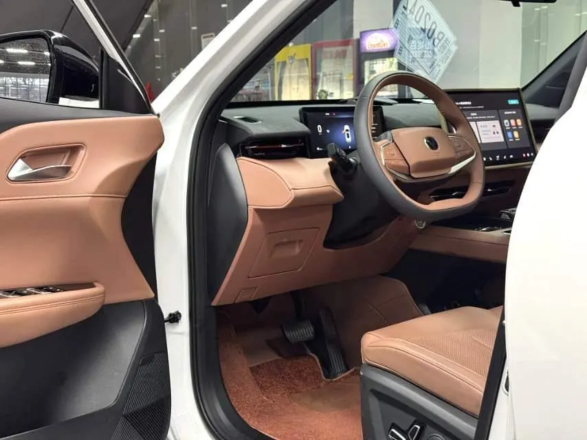 ChangAn 2025 UNI-Z 1.5T 500Bar PRO automatic gear 7