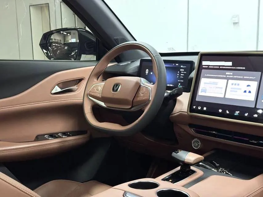 ChangAn 2025 UNI-Z 1.5T 500Bar PRO automatic gear 8