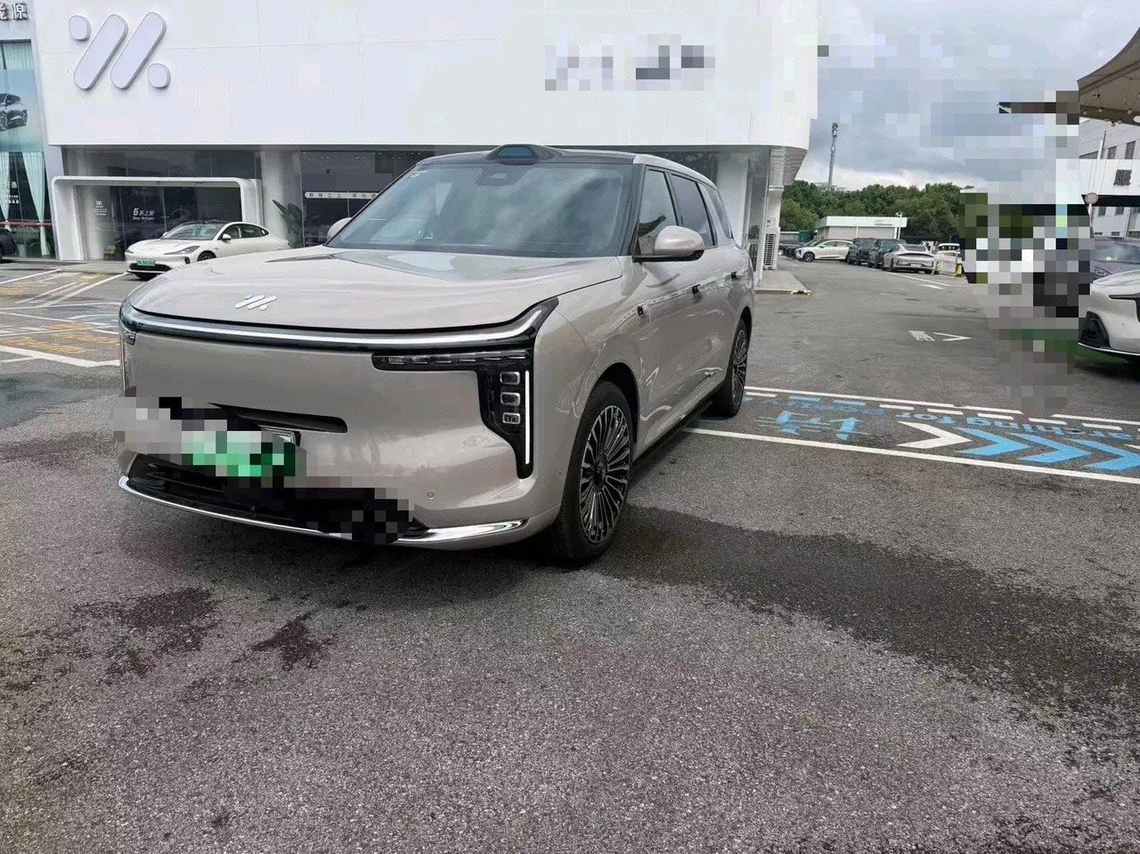 IM 2026 IM LS8 66 Ultra Technology Flagship Large Five-seater Automatic Transmission - View 1