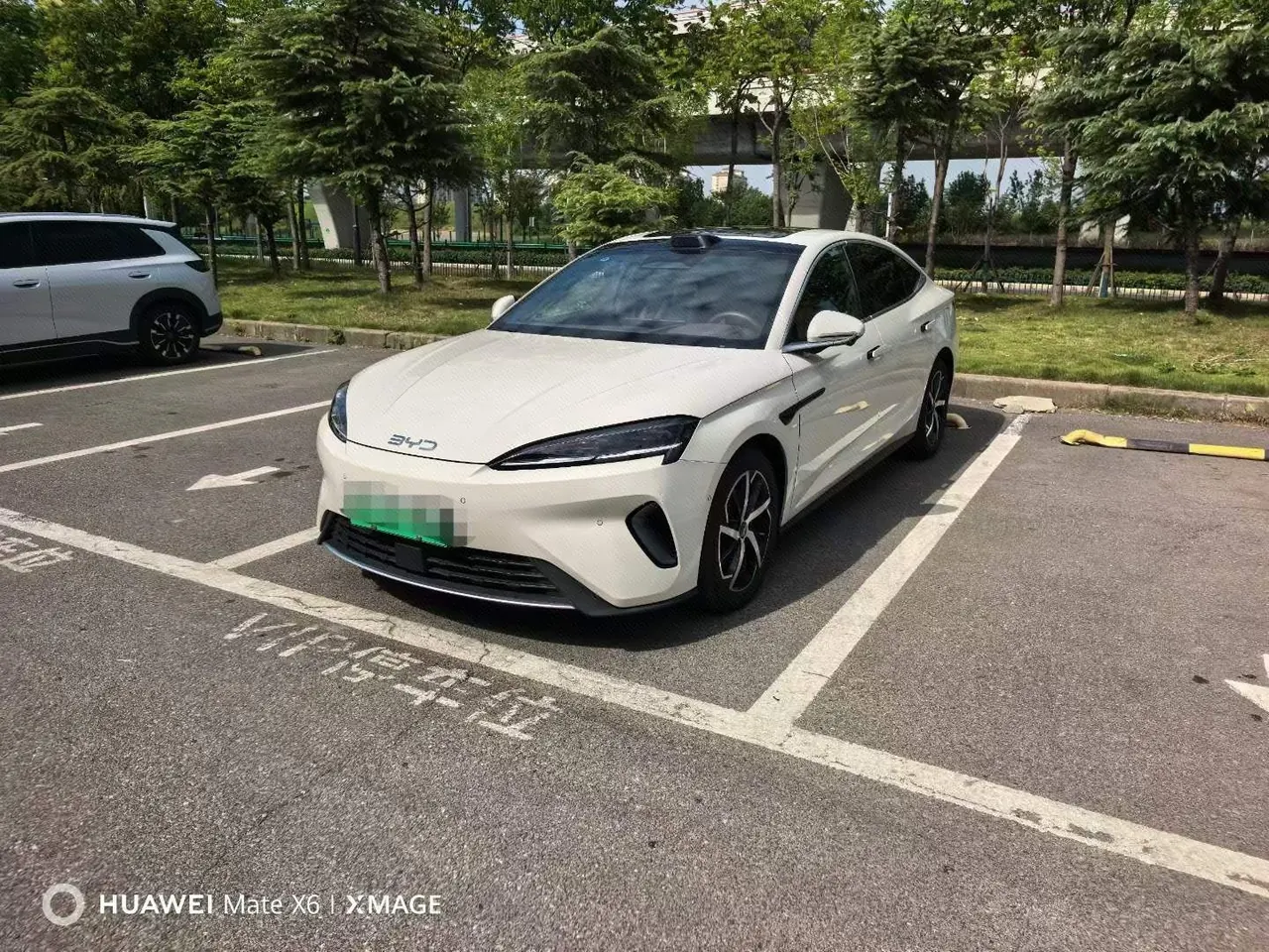 Open image lightbox: BYD 2026 Seal 07 DM-i 1.5T CVT 230km Flagship Automatic