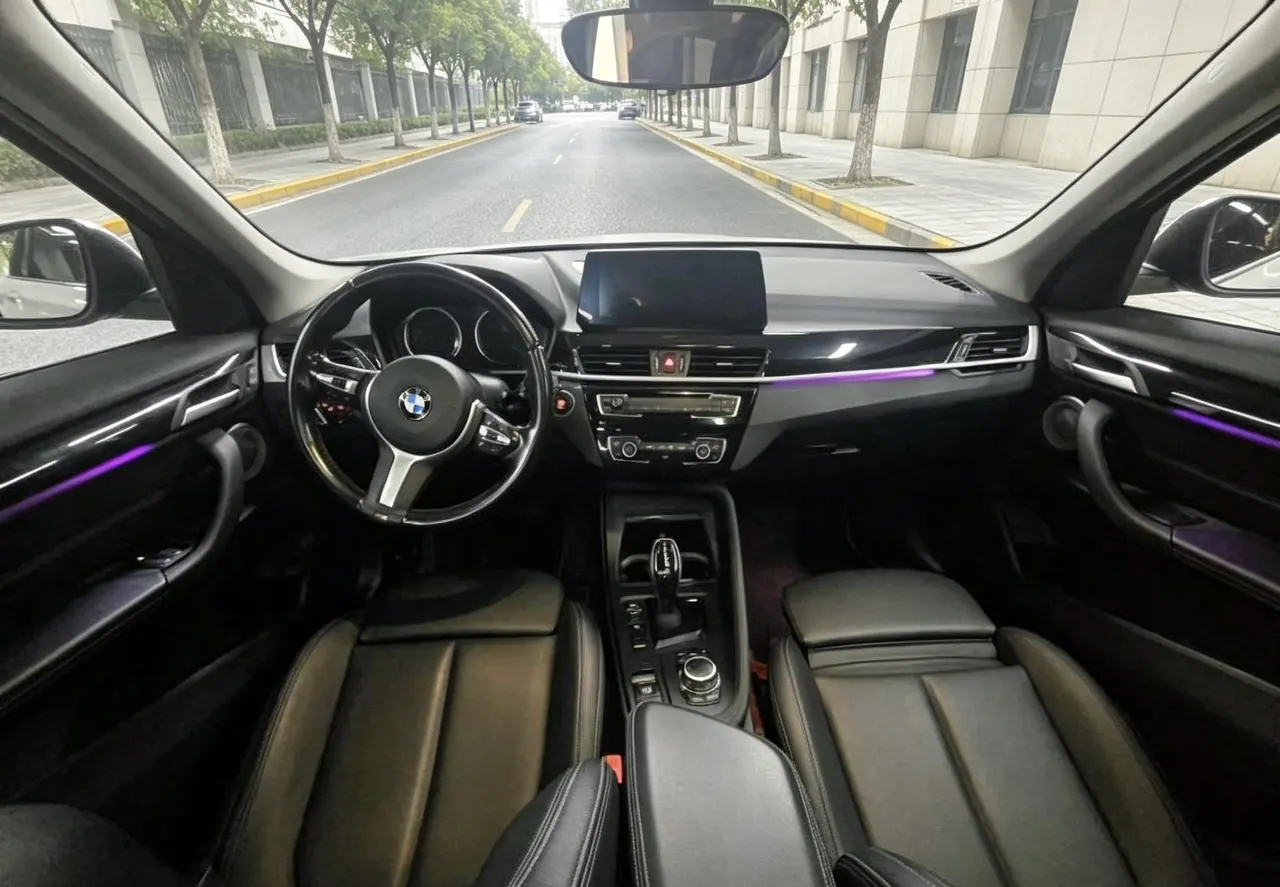 BMW 2022 X1 sDrive25Li 2.0T Leading Automatic Gear 4