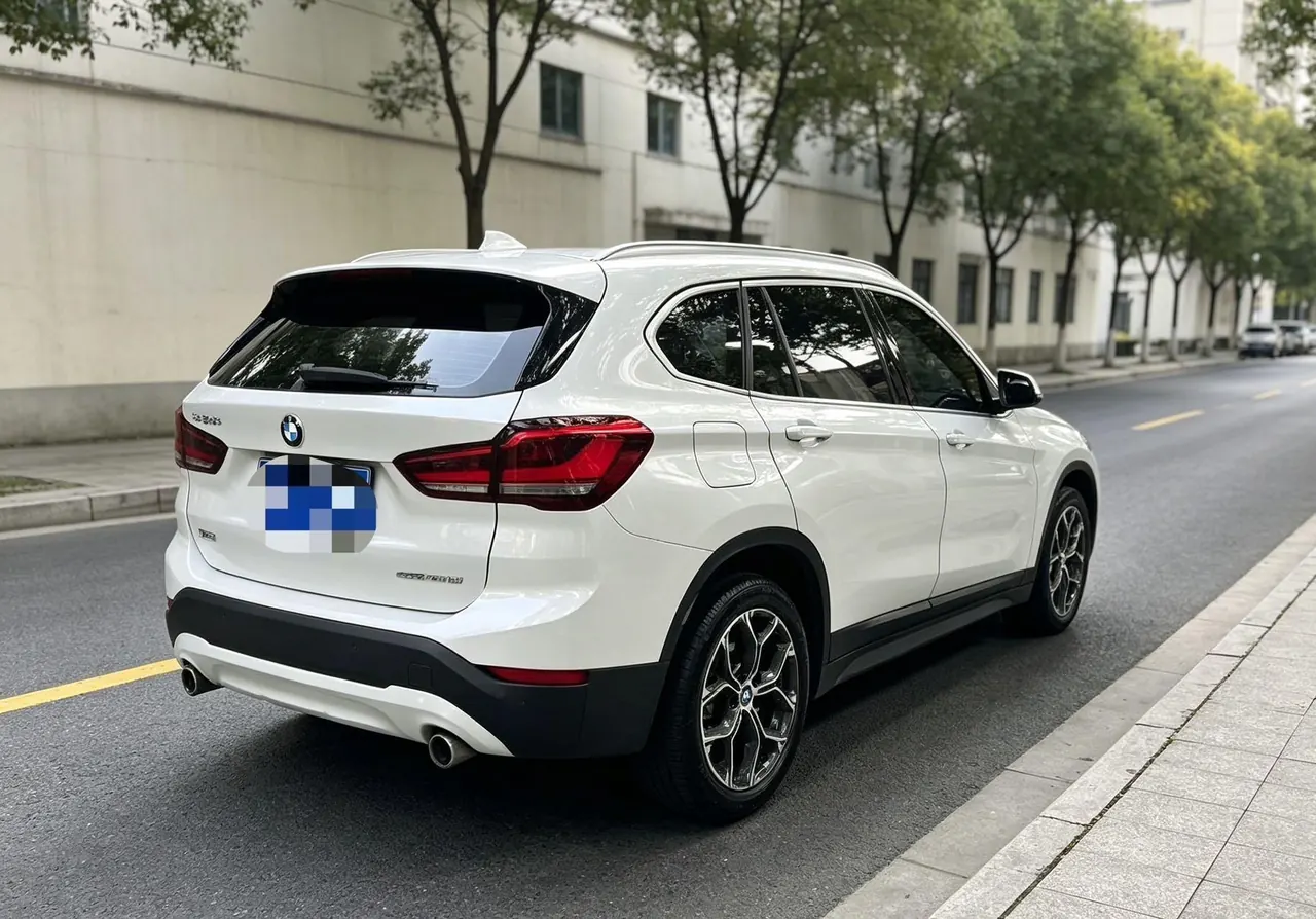BMW 2022 X1 sDrive25Li 2.0T Leading Automatic Gear 5